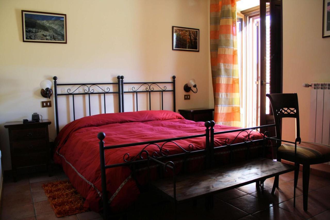 Locanda Del Barone Караманико Терме Стая снимка