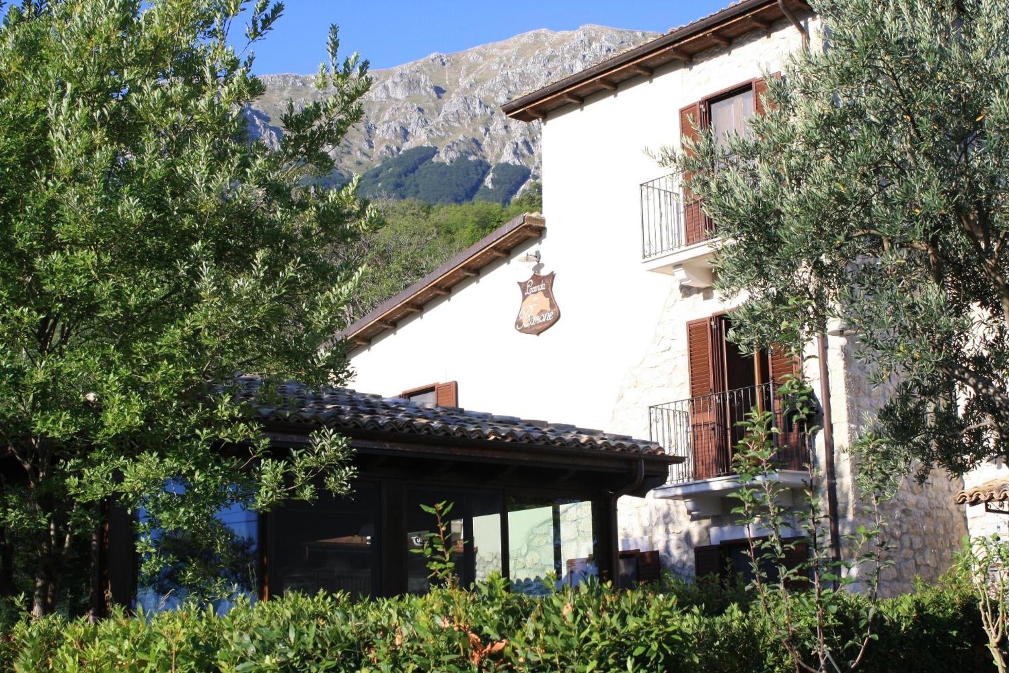 Locanda Del Barone Караманико Терме Екстериор снимка